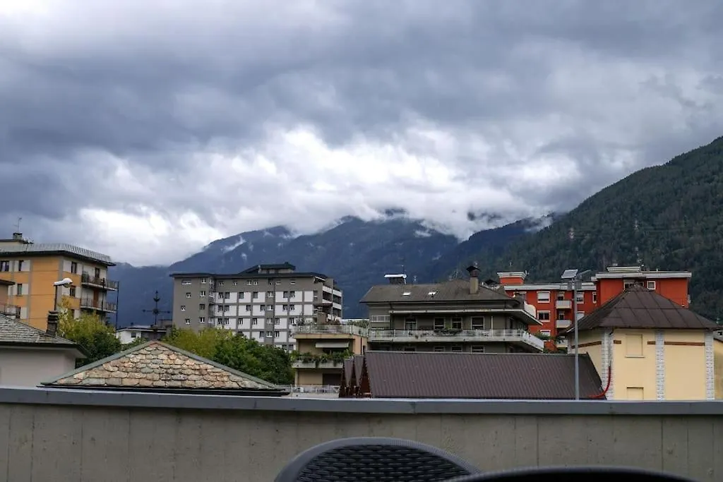 Casa Vacanze Lucia Tirano 0*,
