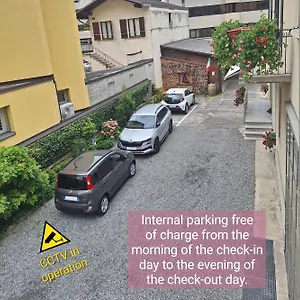Pensionat Le Rondini, Tirano